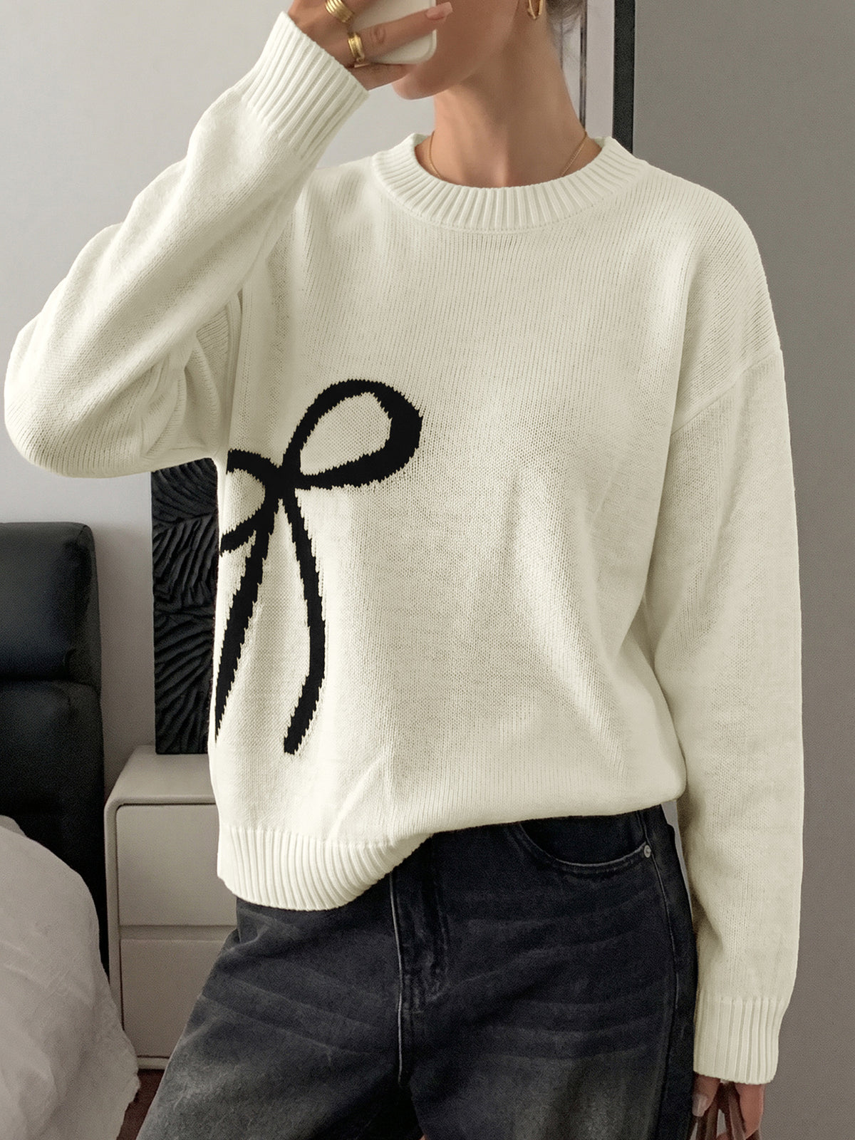 Bow Sweater with Crew Neck