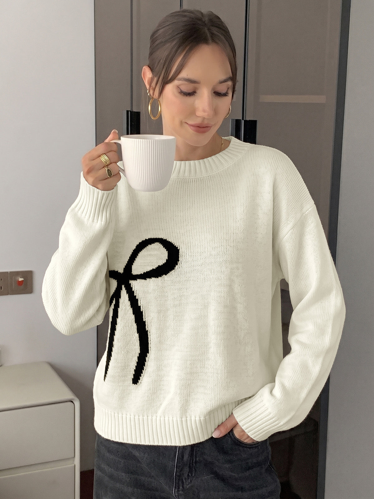 Bow Sweater with Crew Neck